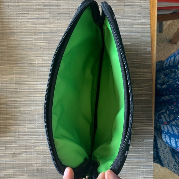 Kate Spade Ipad Spotty Case - Black & White Dots - Picture 3 of 4